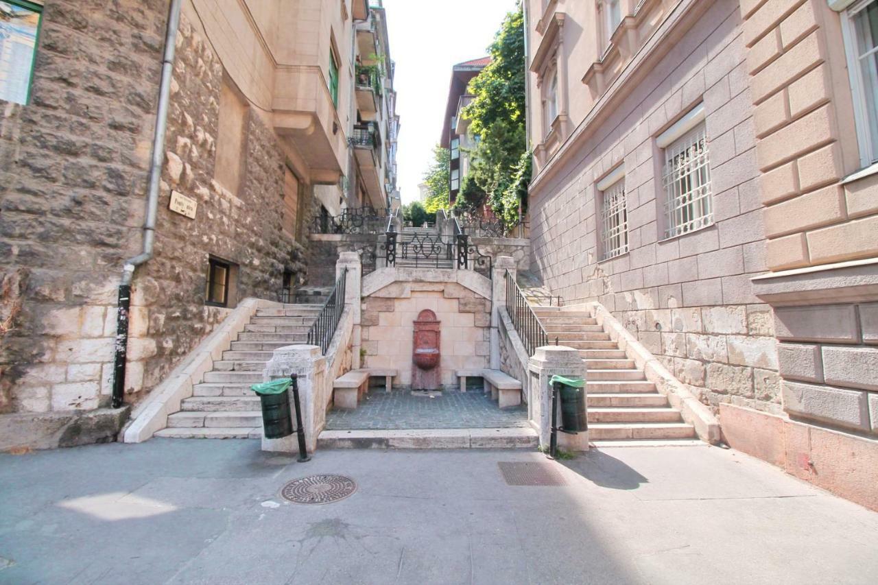 Cosy Castle Apartment Budapeşte Dış mekan fotoğraf